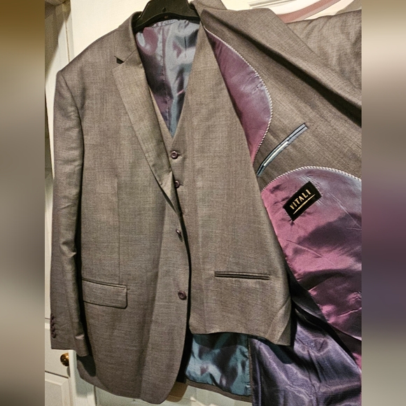 VITALE 3 PIECE SUIT - Picture 3 of 3